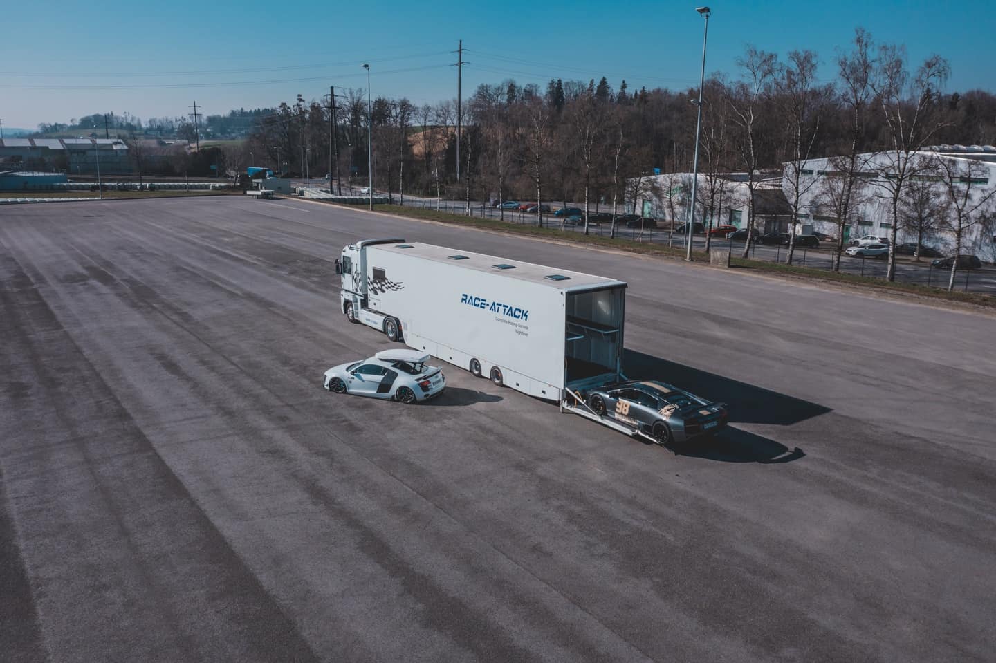 Equipment Transport & Logistics